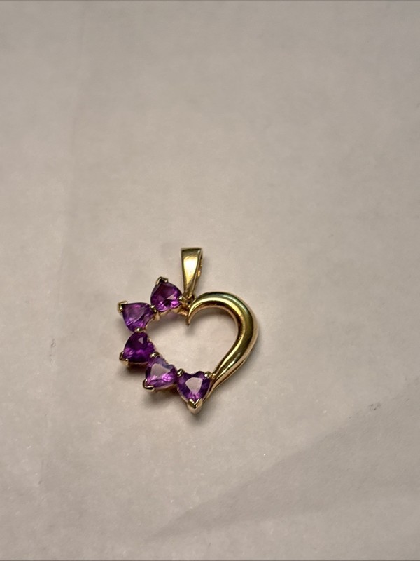 14k Solid Gold Heart Amethyst Pendent Weighs 1.94 Grams