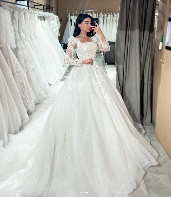 Vestidos de noiva gola quadrada mangas compridas glitter linha A vestidos de baile de renda - Imagem 3 de 4