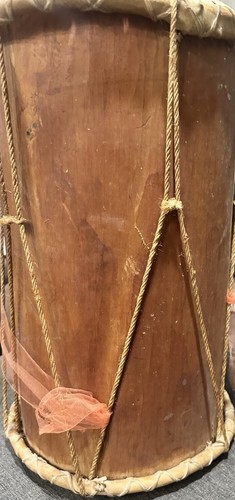 VINTAGE NATIVE AMERICAN HANDMADE LARGE POW WOW TAOS DRUM - Picture 6 of 10
