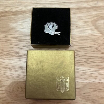 OAKLAND RAIDERS Vintage NFL Silver Chain-Back Tie Tack Logo Pin (with Box) 