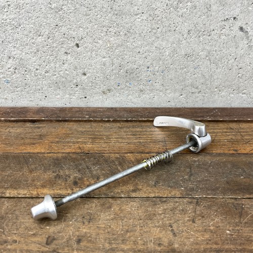 Vintage Shimano Dura Ace 7700 Rear Skewer Quick Release QR Bike Silver - Picture 11 of 15