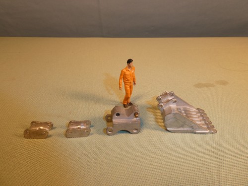 Piezas de repuesto, artículos de artesanía, 1 enganche rápido, 1 cuchara de filtro, 2 placas de herramientas M = 1:50 - Imagen 2 de 24