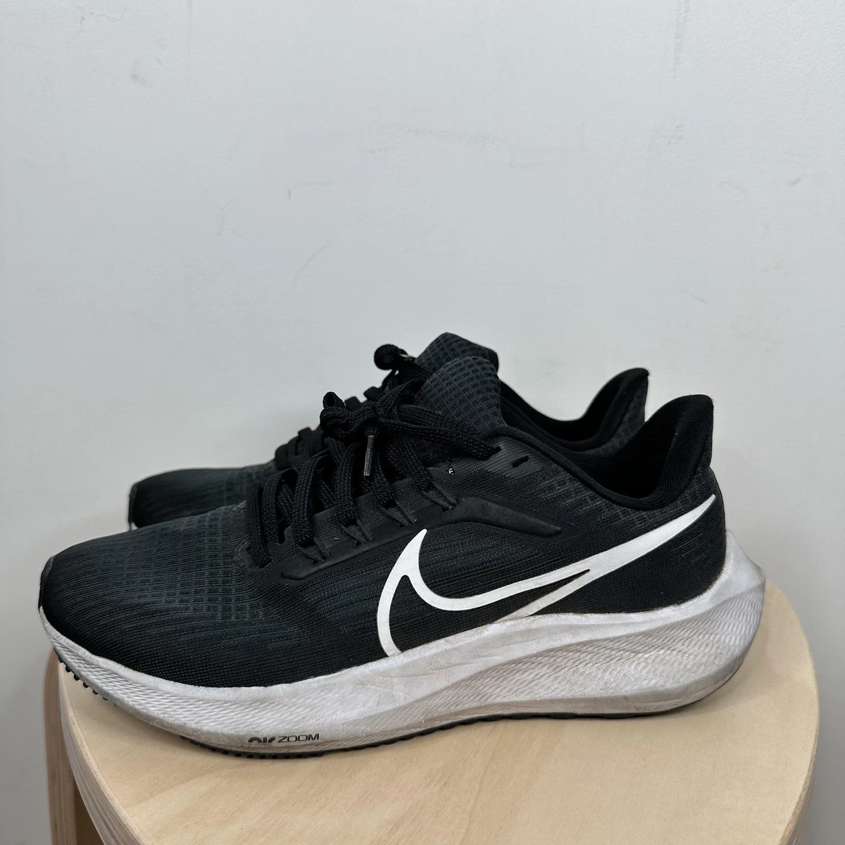 Preços baixos em Nike Air Zoom Pegasus 38 Black | eBay