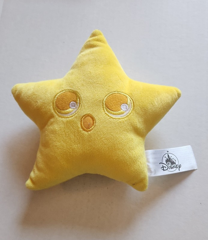 Disney Pixar Pier La Luna “OHHHHHH” Yellow Star Plush – Toy - NWOT