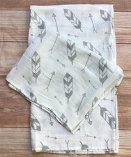 Nursing Baby Cover Car Seat Swaddle Blanket Breastfeeding White Gray Feather