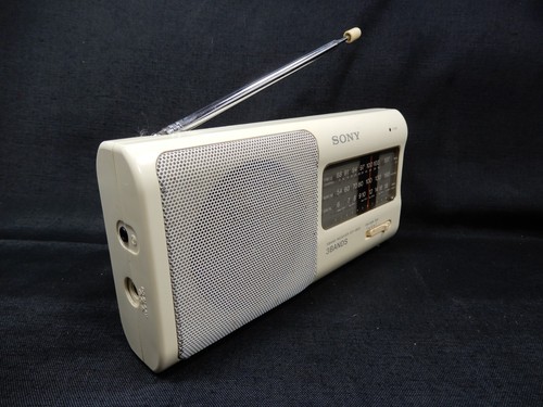 SONY ICF-480S 3 BAND FM/MW/SW ANALOG WORLD RECEIVER PORTABLE RADIO WORKING - Picture 3 of 8