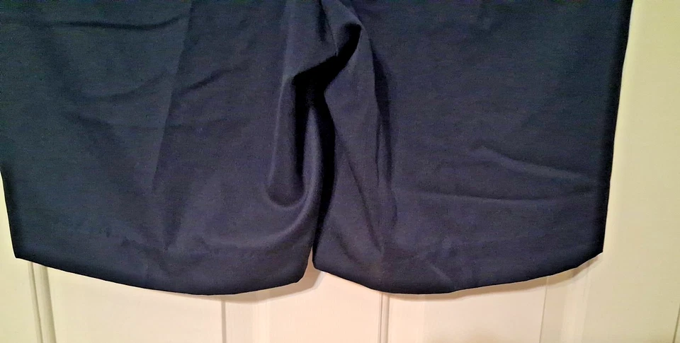 CUTTER & BUCK CB Dry Tech Men's SZ 39 Navy Blue Pleated Dress Shorts W/ Pockets - Image 4 of 4