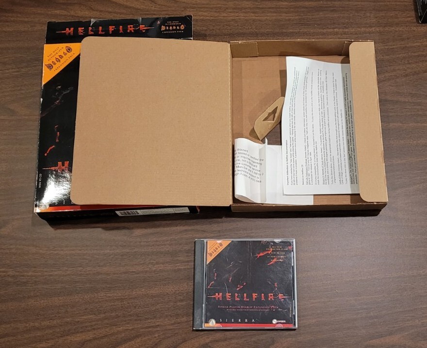 Lot of 3 DIABLO PC CD-ROM Games - Diablo, II, Hellfire V1.0 +