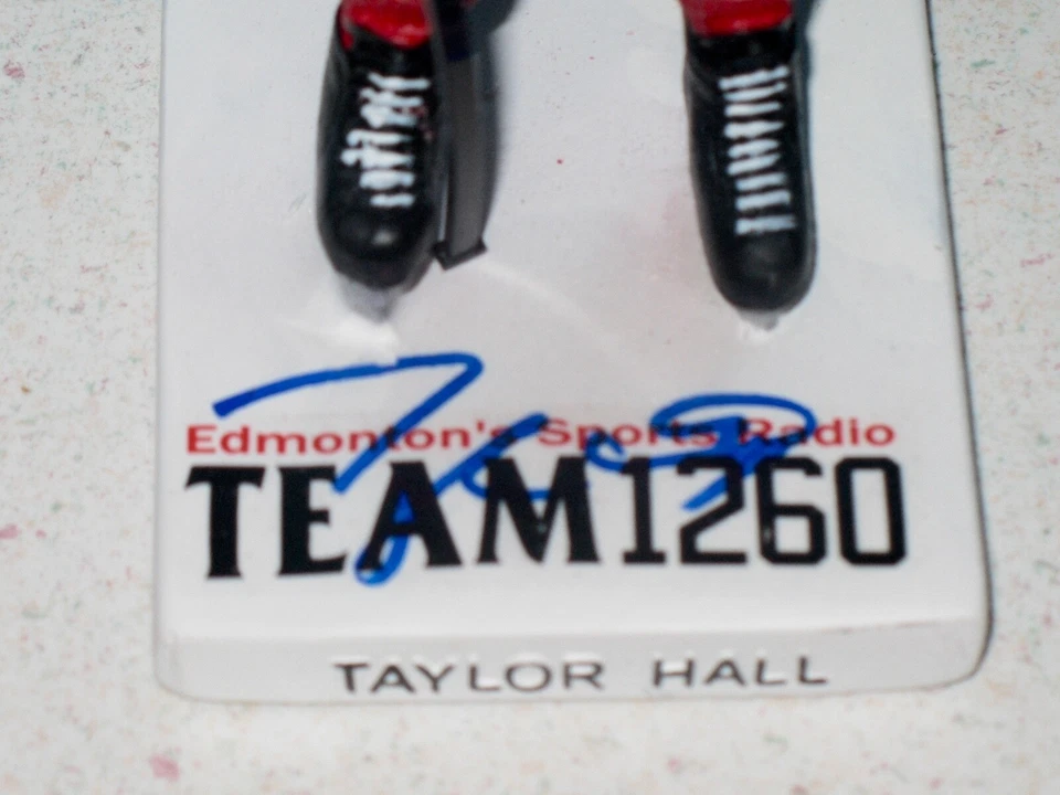 TAYLOR HALL TEAM CANADA BOBBLEHEAD Edmonton Oil Kings Oilers Devils Coyotes Foto 2 de 4