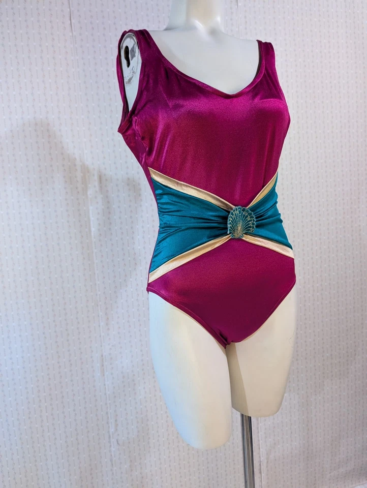 Traje de baño vintage años 80 Mermaid Core S rosa magenta y verde concha Foto 2 de 4