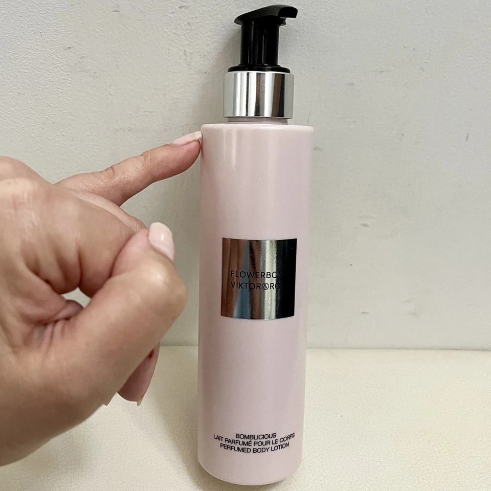Loción corporal VIKTOR & ROLF Flowerbomb Bomblicious 6,7 oz 200 ml para mujer de lujo  Foto 4 de 4