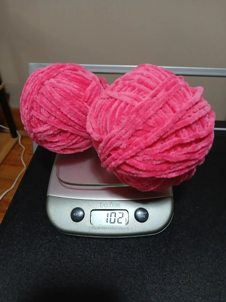 Premier Parfait, Mixed Lot Of 2 Skeins, Bulky Yarn, White, Pink - Image 4 of 4