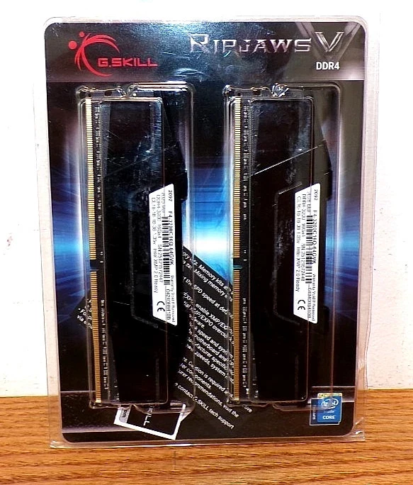 G.SKILL Ripjaws V Series 64GB (4 x 16GB) 288-Pin PC RAM DDR4 3200 (PC4 25600) - Image 3 of 4