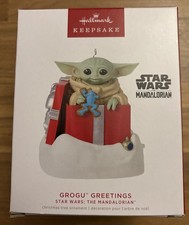 Hallmark Keepsake Ornament 2022 Star Wars The Mandalorian Grogu Greetings NEW