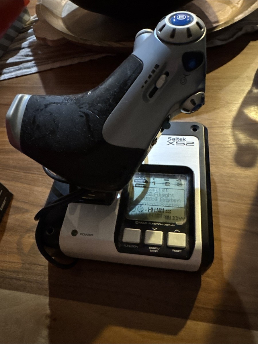 サイテック Saitek x52　中古 Logitech G Saitek X52 Pro USB Flight Control System compatible