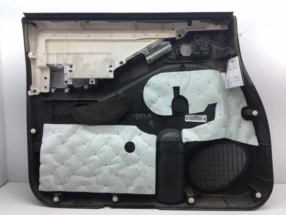 10 NISSAN PATHFINDER Front Door Trim Panel - Image 3 of 3