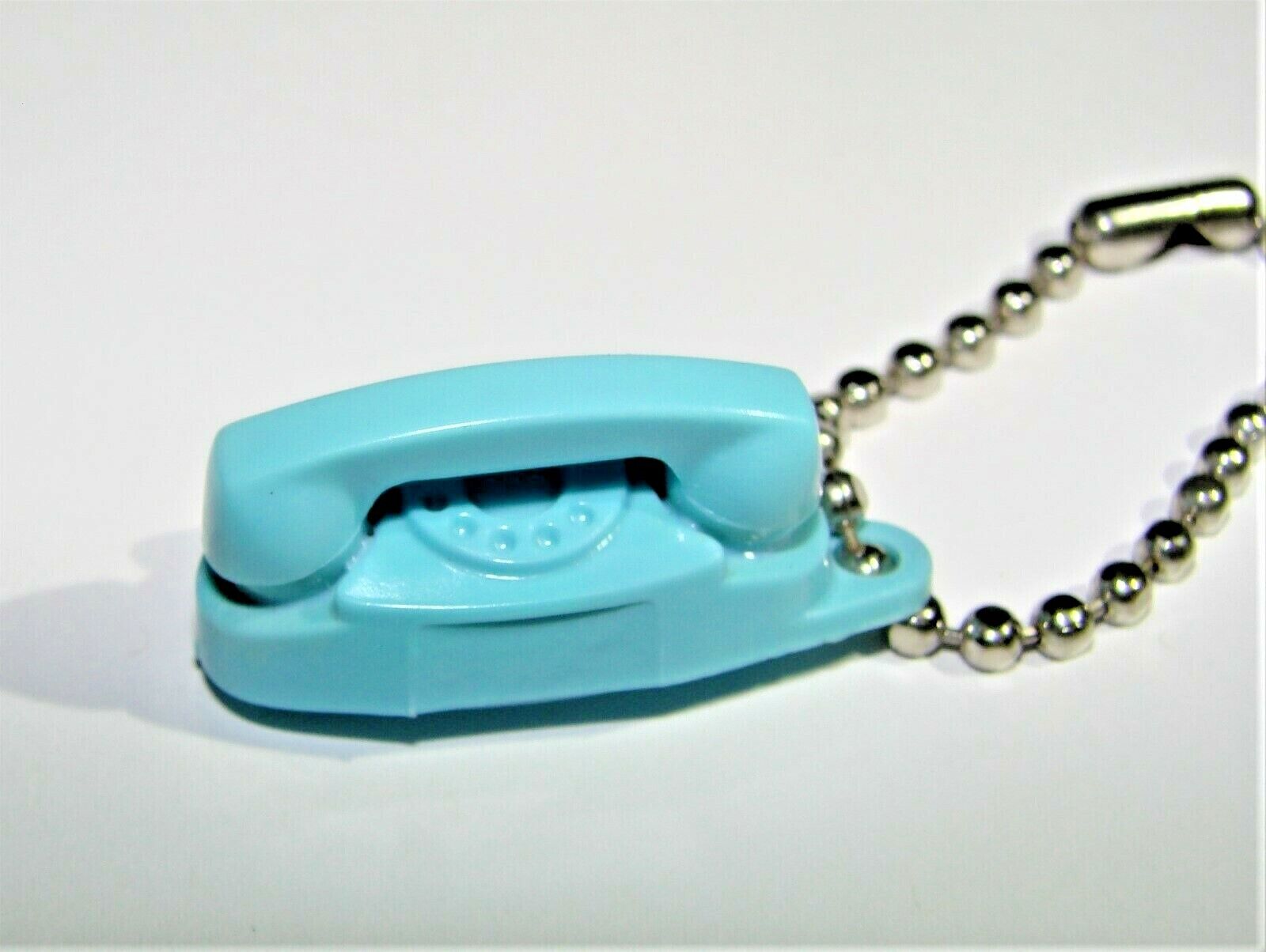 THE PRINCESS PHONE KEYCHAIN Its LITTLE Lovely LIGHTS 1959 Aqua Blue Bell NEW