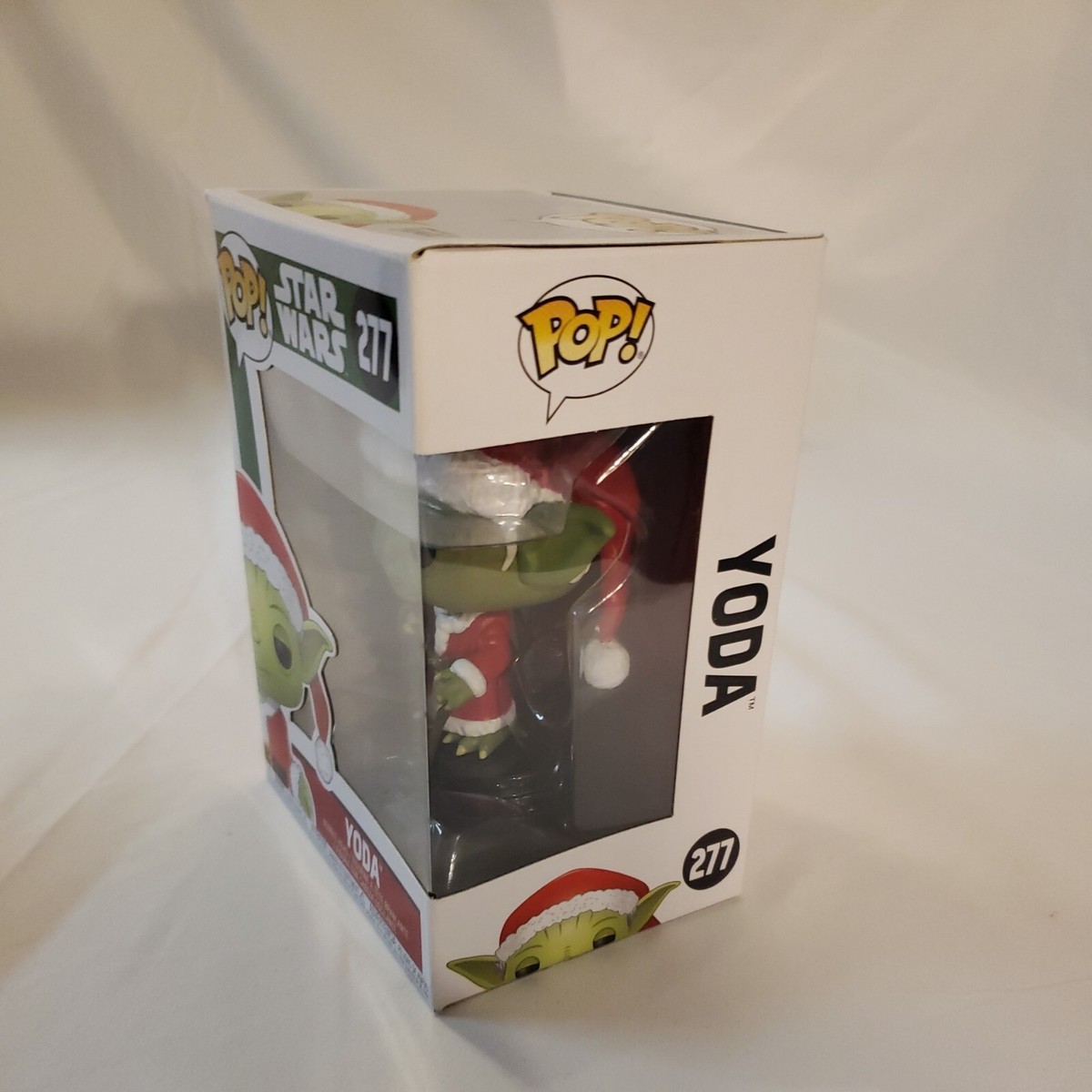 Funko POP! Star Wars 277 YODA Holiday Christmas Bobble Head