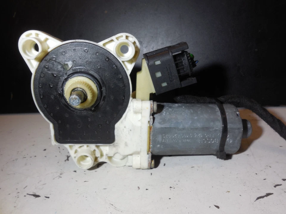 Motor regulador ventana delantera izquierda a2118202942 03-09 mercedes-benz w211 e500 e350 Foto 2 de 4