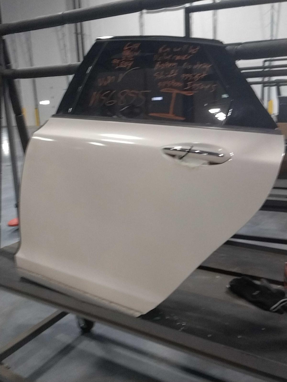 2014 Lincoln MKZ Rear Left Door White OEM Used 99000 Miles K56855