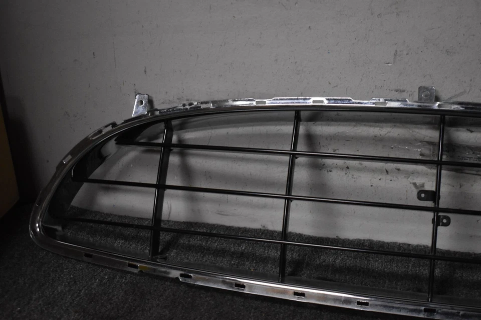 2012-2014 FERRARI CALIFORNIA FRONT GRILLE FACTORY OEM - Image 2 of 4