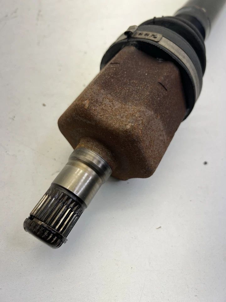 Eje delantero derecho Volkswagen Golf 2010-2013 OEM. Foto 2 de 4