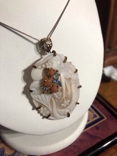 gems en vogue michael valitutti Mermaid Cameo Shell Pendant With Gems 