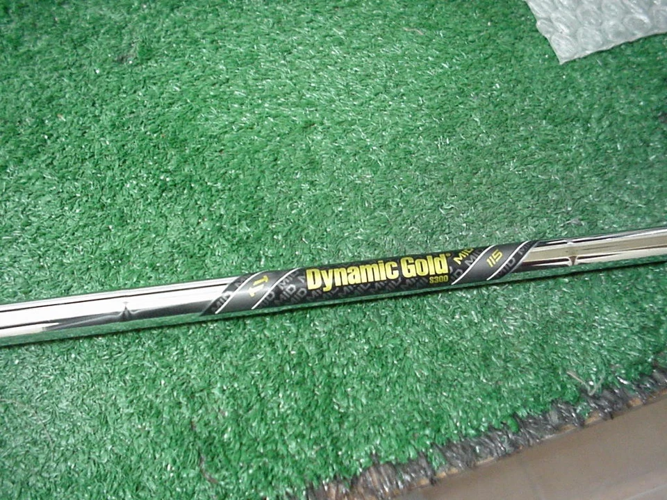 New Black Callaway Forged Apex Ti Fusion Gap A Wedge Dynamic Gold S-300 Stiff - Image 2 of 4