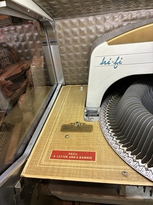 1957 Wurlitzer 200 Selection Jukebox 2150 All Original Mid Century