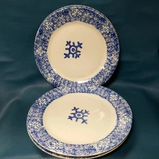Set of 4 VTG Home Essentials Stoneware Holiday Blue Snowflakes Dinner Plates