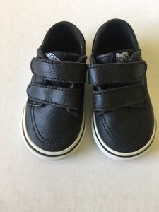 toddler black leather vans