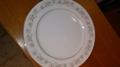 VINTAGE ROYAL GALLERY FINE CHINA 3134 SUZANNE JAPAN 41 piece set