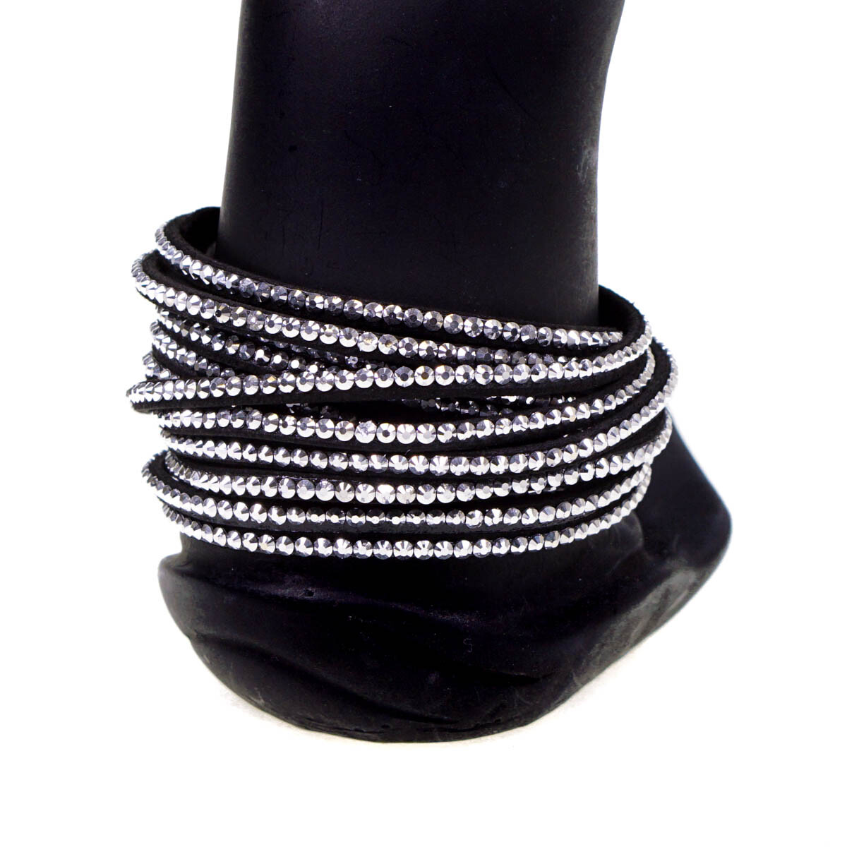 Женский серебряный браслет-манжета с двойным покрытием из черного хрусталя Aeon, усыпанный кристаллами