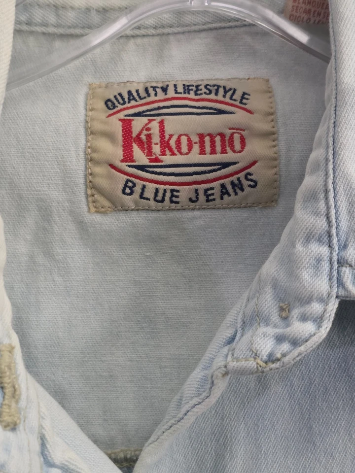 Camisa de mezclilla azul de colección Ki Ko Mo para mujer pequeña con botones bolsillos de algodón Foto 3 de 4