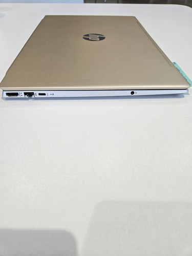 HP Pavilion 15-cs0012cl 15.6" Touchscreen Intel i5-8250U 1 TB SSD HDD 12GB RAM - Afbeelding 8 van 14