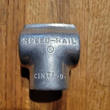 Speed rail 1" tee aluminum connector 1 1/4" inside diameter.