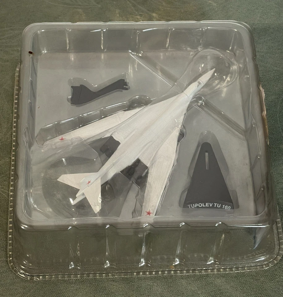 TUPOLEV TU 160 SCALA 1:400 AEREO MODELLINO NUOVO IN BOX SIGILLATO - Immagine 4 di 4