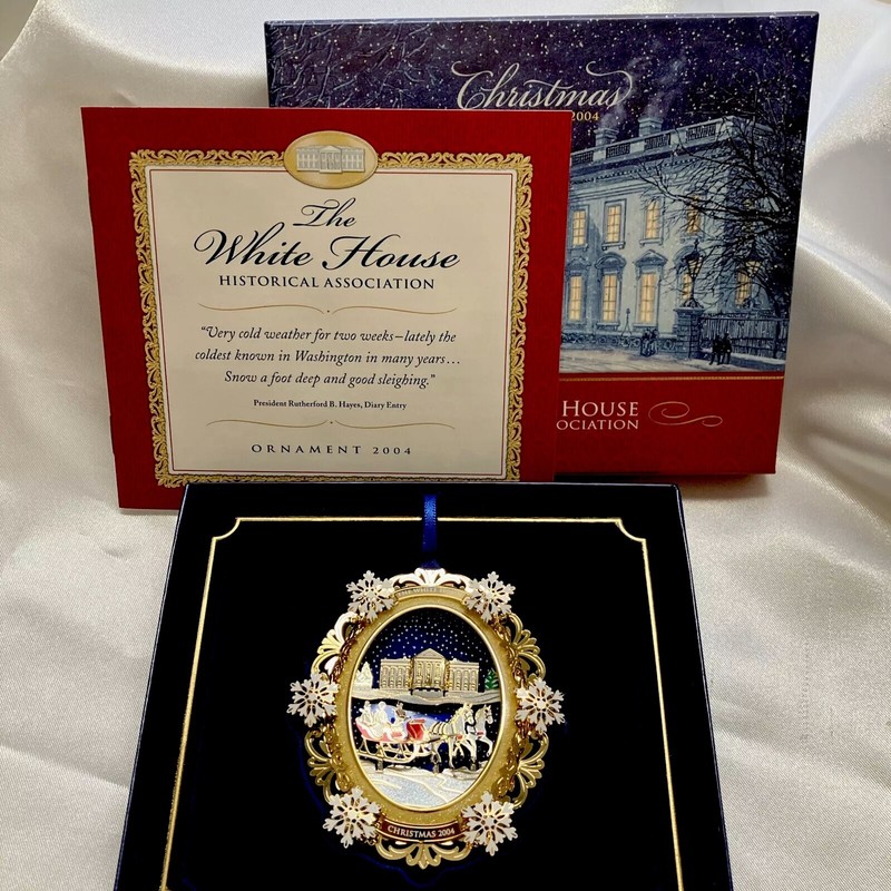 2004 White House Historical Association Christmas Ornament New