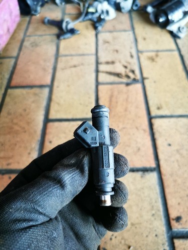 Ford Focus I MK1 DAW DBW 1.8 16V 85kW Einspritzdüse Einspritzdüse 0280155819