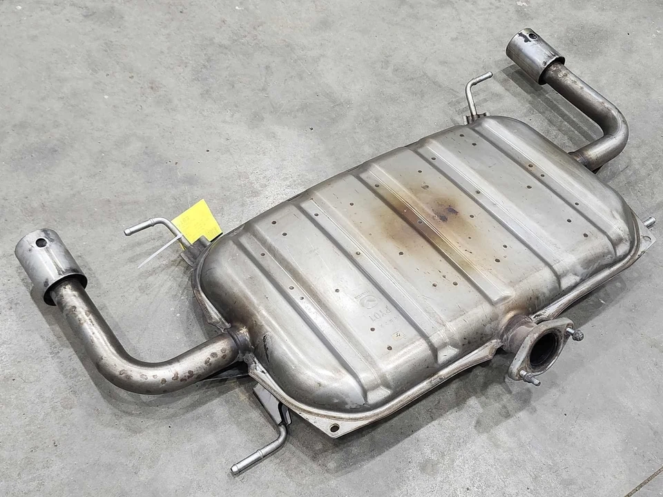 Silenciador de escape trasero Mazda 6 2014-2017 2,5 L pieza original OEM PY0140100B Foto 3 de 4