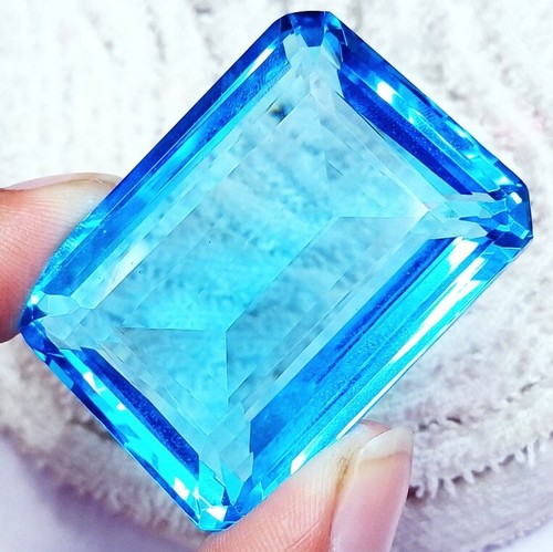 AAA+ Sky Blue Aquamarine Loose Gemstone 146.00 Ct Certified Emerald Cut - Picture 2 of 8