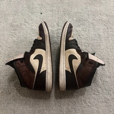 Nike Air Jordan 1 Mid SE Sneakers Shoes Paris...