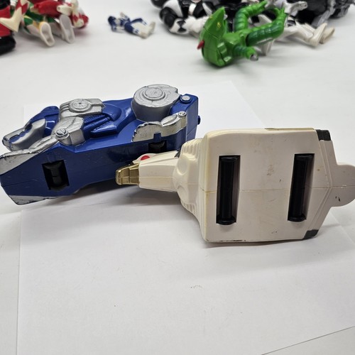 Vintage Konvolut Power Rangers Actionfiguren, Spielzeug & Zubehör (großer Posten!) - Bild 17 von 24