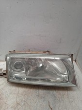 Feu avant (phare) Skoda OCTAVIA