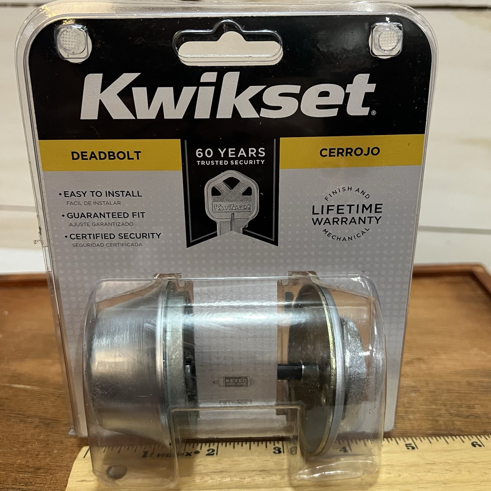 Kwikset 660 Series Single Cylinder Deadbolt in Venetian Bronze 96600-576