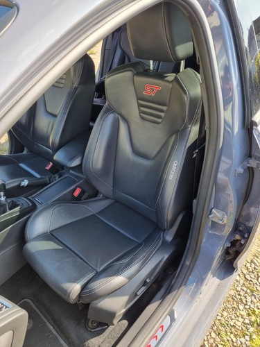 2016 Ford focus st 3 stealth grey 5 door - Picture 11 of 16