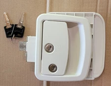 Wesco RV Trailer Locking Door Latch / Handle White w/ 2x Keys LEO-TT