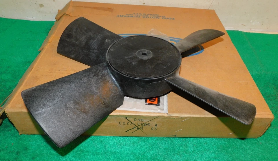 Ford Mustang Mercury Capri 1980 1981 1982 Nuevo de Lote Antiguo 6 cilindros 200 S/C 4 palas Motor Ventilador Foto 2 de 4