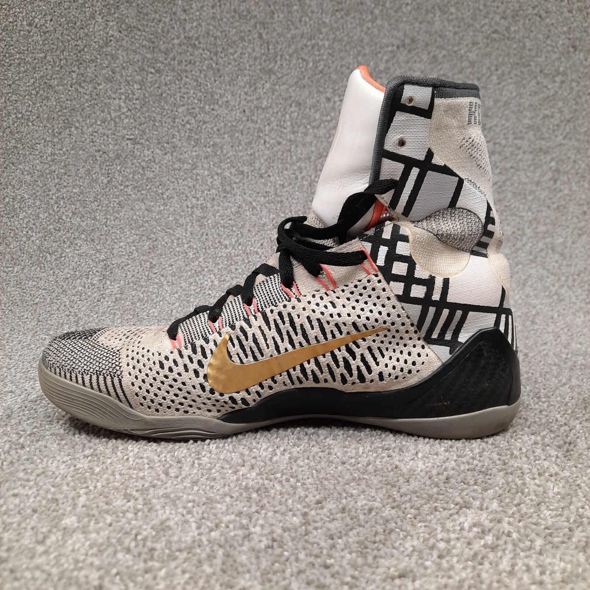 Nike Kobe 9 Elite Fundamentals Mens Size 11 White Gold Nike Kobe 9 Elite Fundamentals Mens Size 11 White Gold