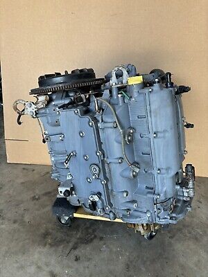 2017 Suzuki DF300 300hp 4-stroke powerhead crankcase 2017 Suzuki DF300 300hp 4-stroke powerhead crankcase